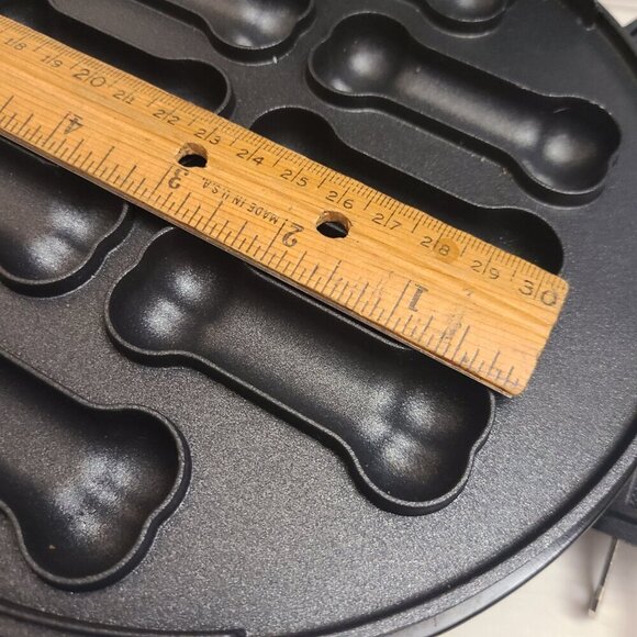 Dash Express Dog Bone Treat Maker - Picture 5 of 8